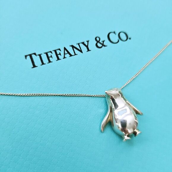🎊SOLD🎊RARE Vtg 1993 Tiffany & Co Penguin Wildlife Conservation Silver Necklace - Picture 3 of 8